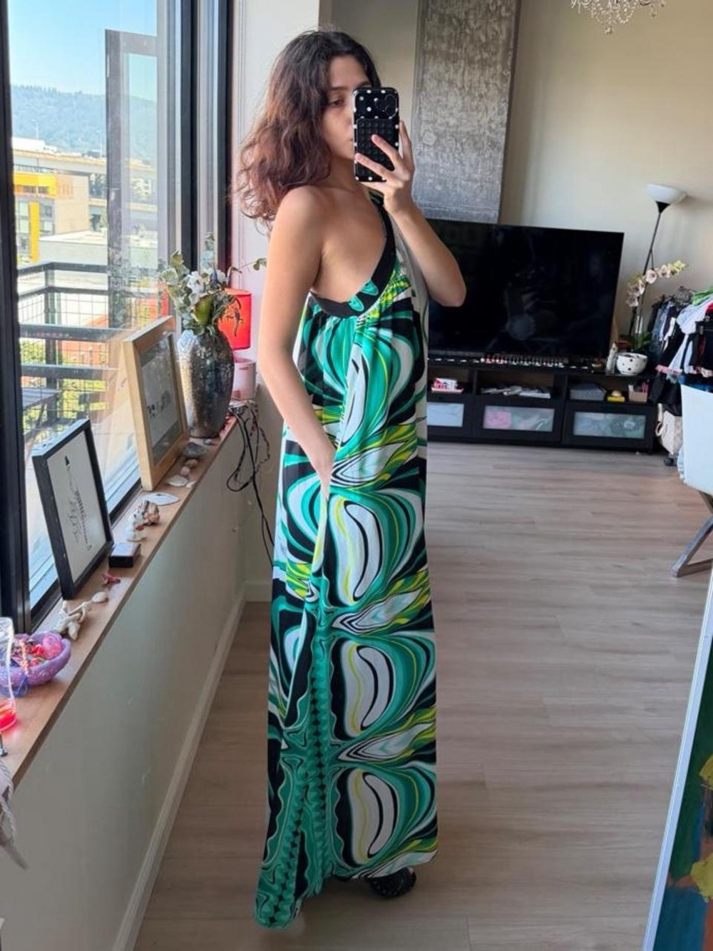 One-Shoulder Maxi Dress in Green Swirl Print - Picture 4 of 6